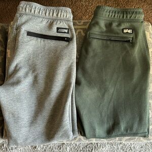 Men’s/ teens American Eagle joggers size xs